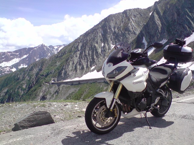 640x480 pixels (111K)